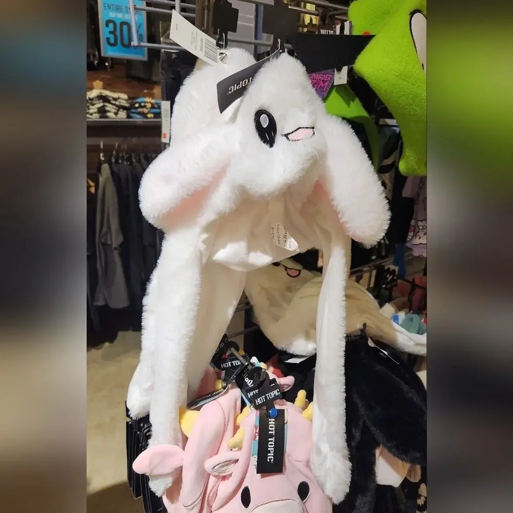 Hot Topic white flip
